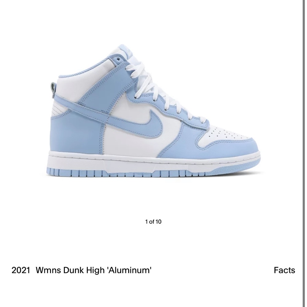 Womens Nike dunks  aluminum